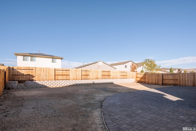 view of yard featuring a patio area