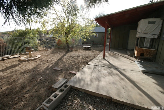 view of yard with a patio area