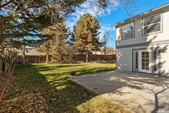 view of yard with a patio