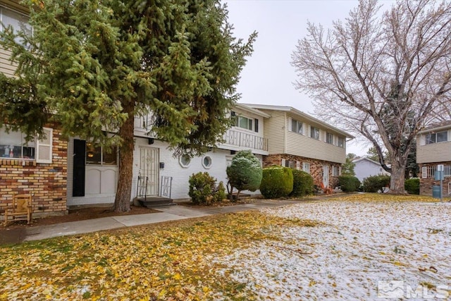 view of front of home