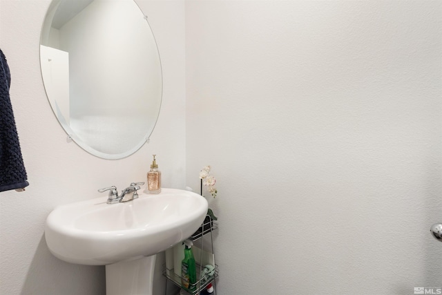 bathroom with sink