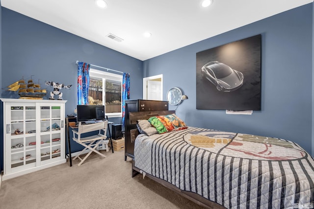 bedroom featuring carpet floors