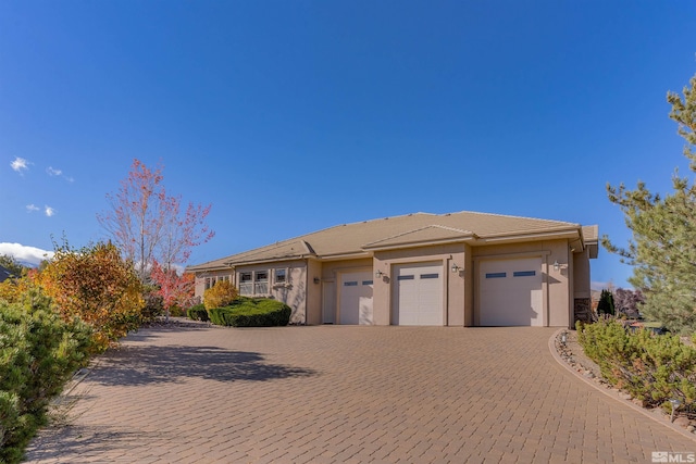 view of front of house featuring a garage