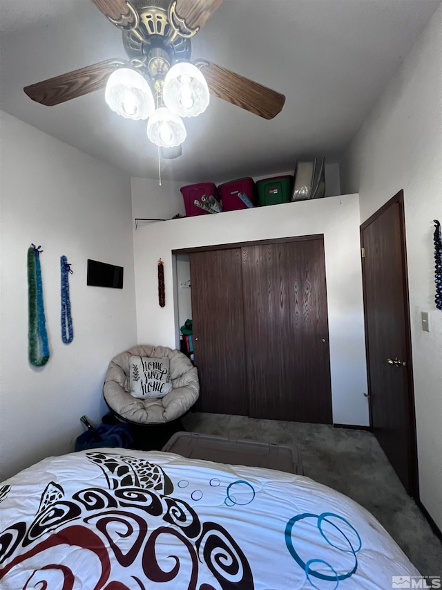 bedroom with ceiling fan