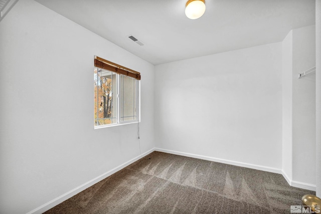 empty room featuring carpet