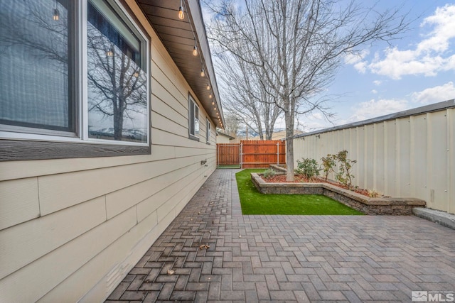 view of yard with a patio area