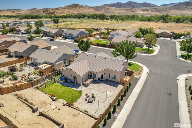 bird's eye view with a mountain view