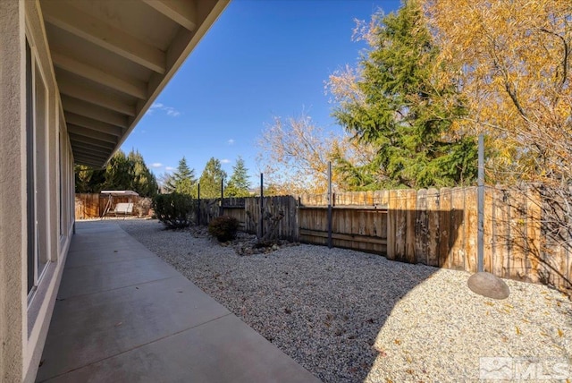 view of yard with a patio area