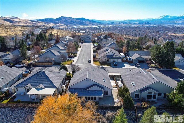 bird's eye view featuring a mountain view