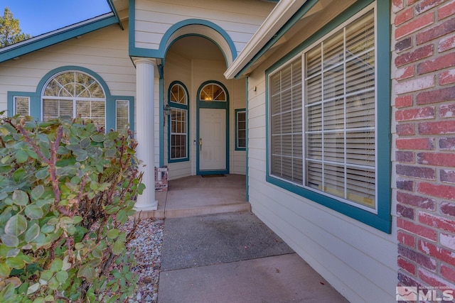 view of entrance to property