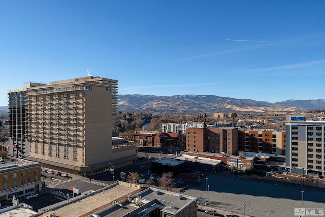 city view featuring a mountain view