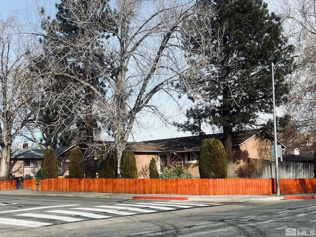 view of front facade