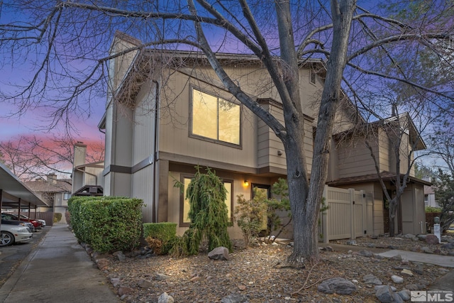 view of front of property