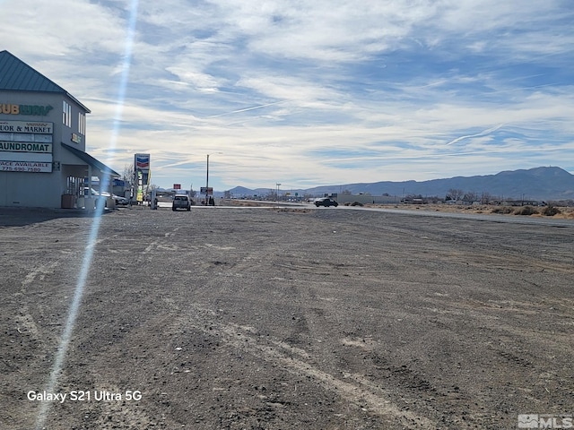 Listing photo 3 for 2790 US Highway 95a N, Silver Springs NV 89429