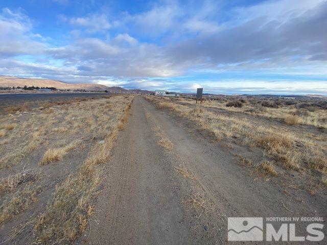 Listing photo 2 for 4290 Veterans Memorial Hwy, Silver Springs NV 89429