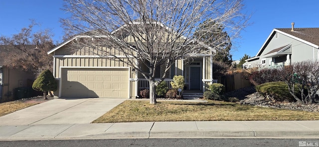 view of front facade featuring a garage