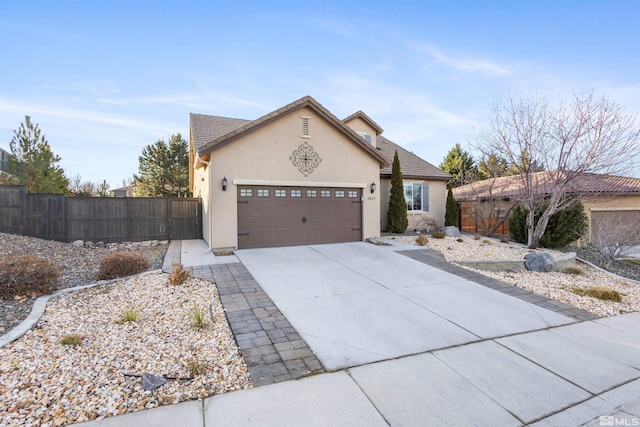 view of front facade featuring a garage