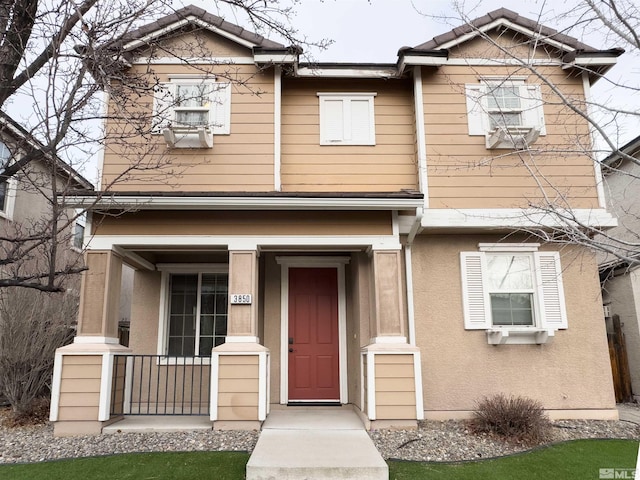 view of front of property featuring a porch