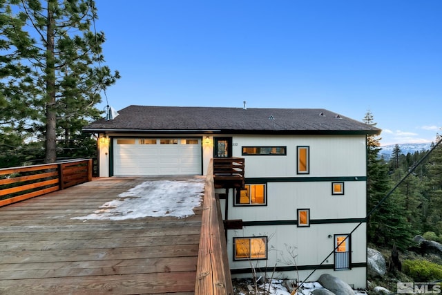 view of front of home featuring a garage