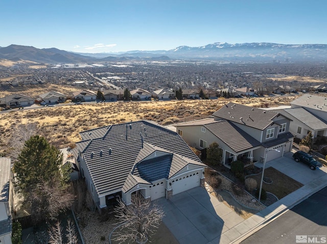 bird's eye view featuring a mountain view