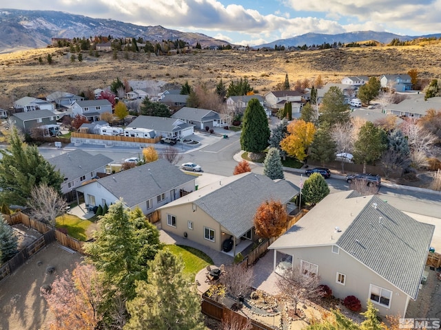 bird's eye view featuring a mountain view