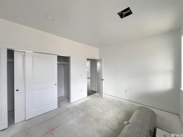 bedroom with a closet