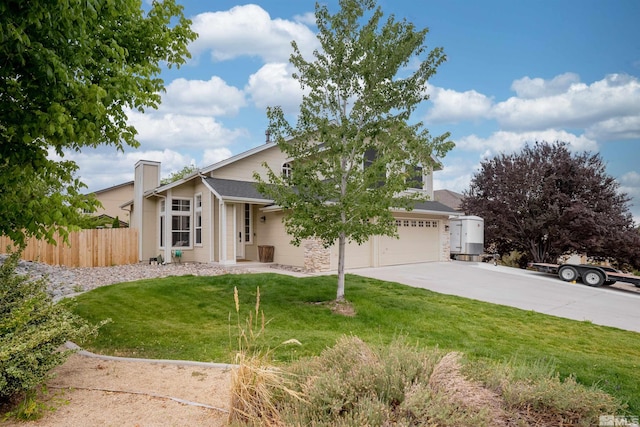 view of front of house with a front yard