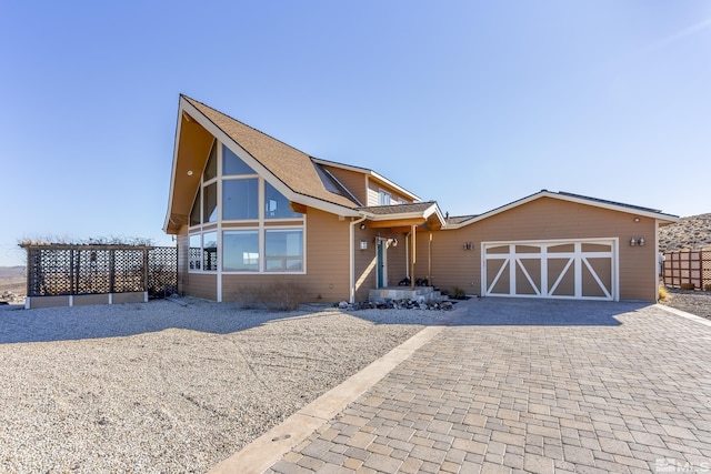 view of front facade featuring a garage