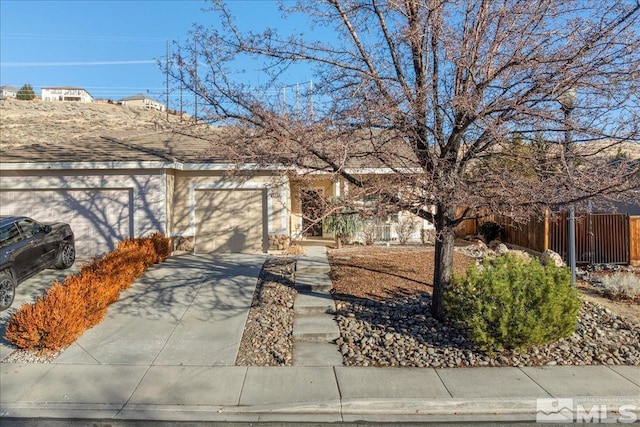 view of front facade featuring a garage