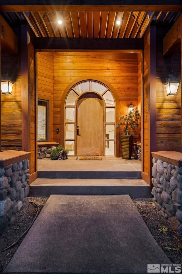 property entrance with a porch