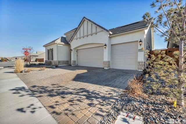 view of front facade with a garage