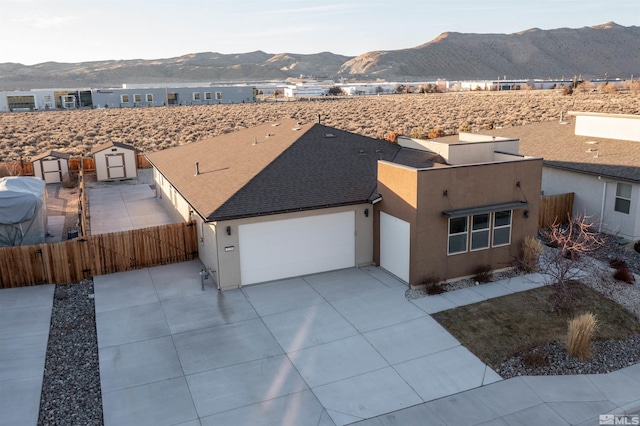 bird's eye view featuring a mountain view