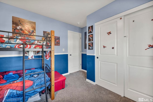 bedroom featuring carpet floors