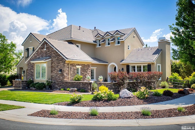 view of front facade with a front yard