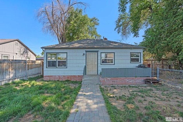 view of front of property