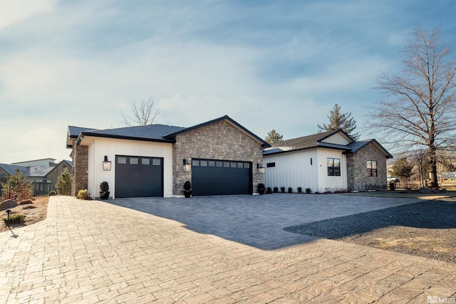 view of front of house with a garage