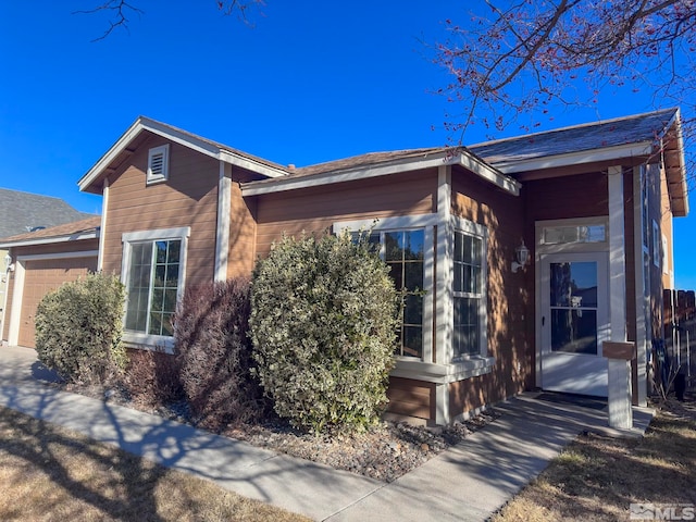 view of front of house with a garage