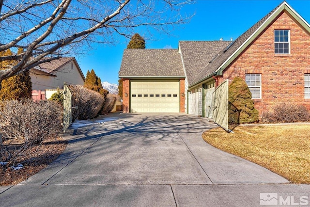 view of front facade with a garage