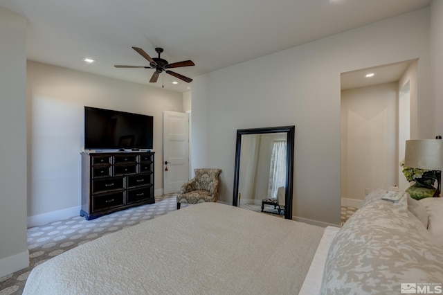 bedroom featuring ceiling fan