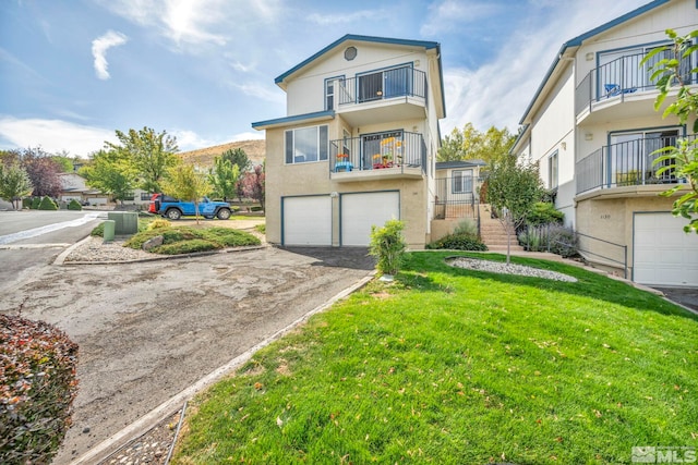 view of front of home with a front yard