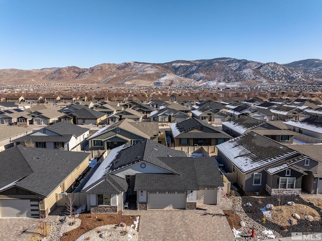 bird's eye view featuring a mountain view