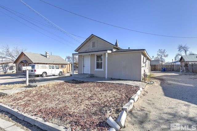 view of front of property