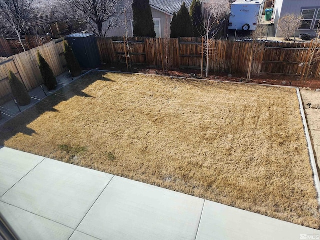 view of yard with a patio