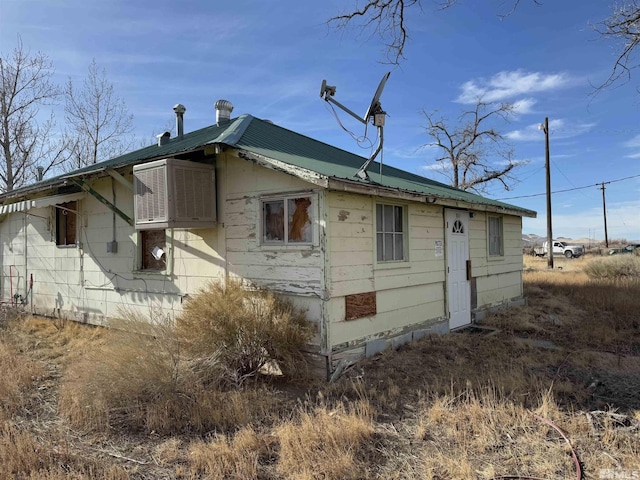 view of property exterior