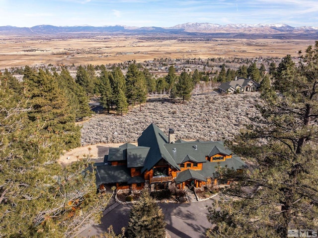 bird's eye view with a mountain view