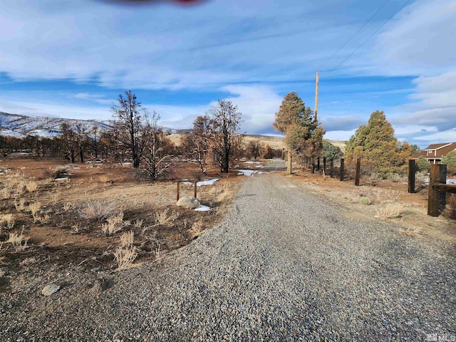 Listing photo 2 for 862 Spring Valley Dr, Gardnerville NV 89410