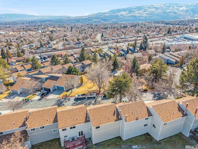 bird's eye view with a mountain view