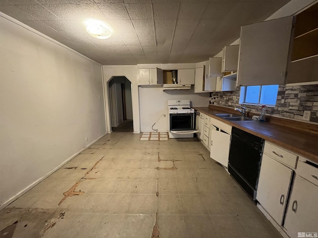 kitchen featuring white range with gas cooktop, sink, backsplash, and black dishwasher