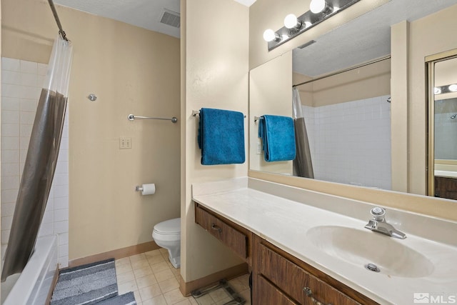 bathroom with visible vents, baseboards, toilet, shower / bath combination with curtain, and vanity