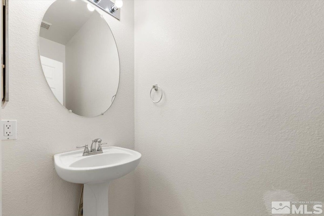 bathroom featuring visible vents